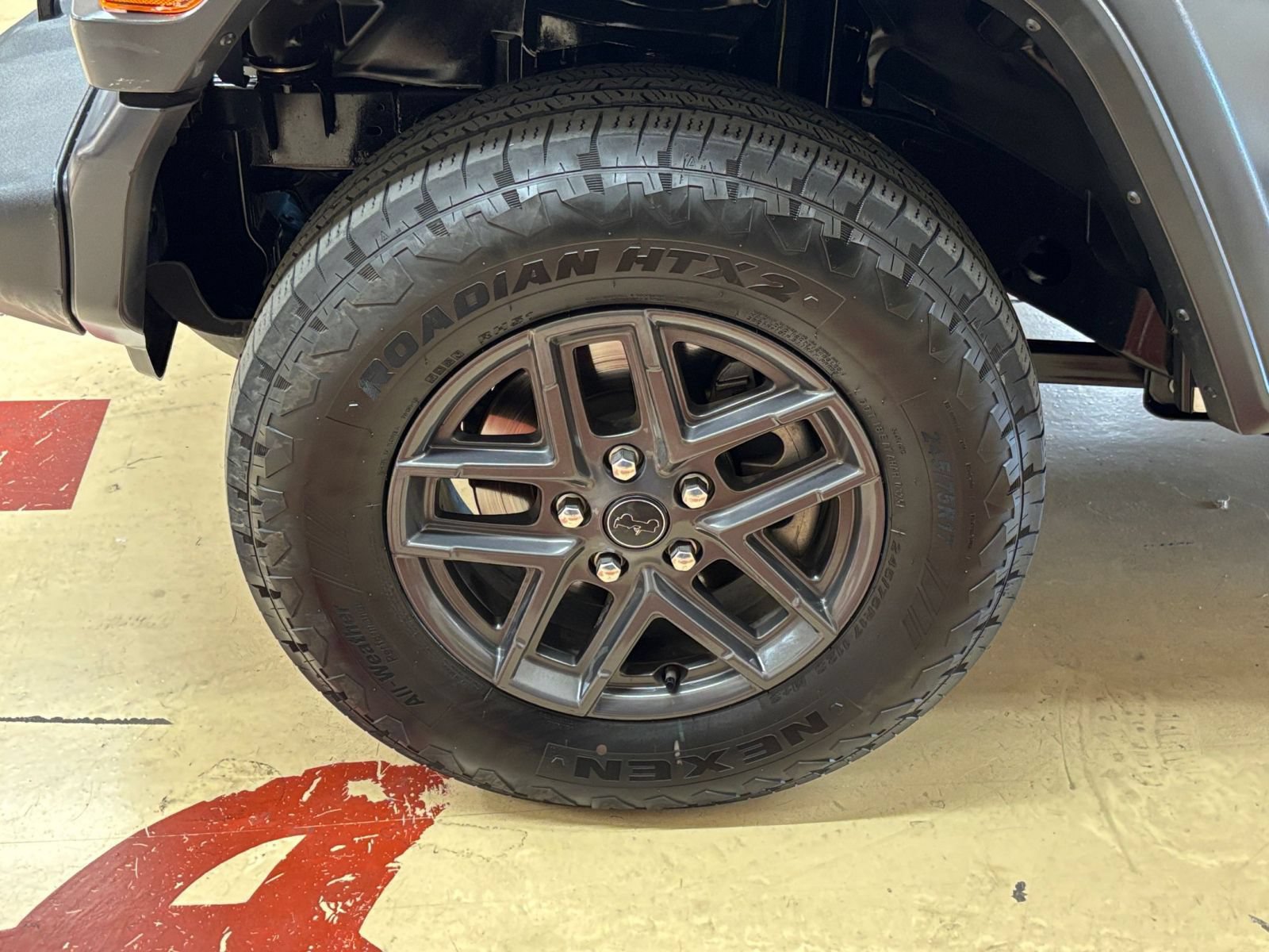 Used 2025 Jeep Wrangler Unlimited Sport AWD/4WD image 28
