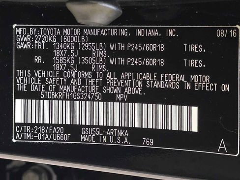 Used 2016 Toyota Highlander Plus AWD/4WD image 30