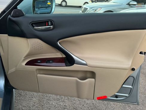 Used 2008 Lexus IS 250 RWD image 31