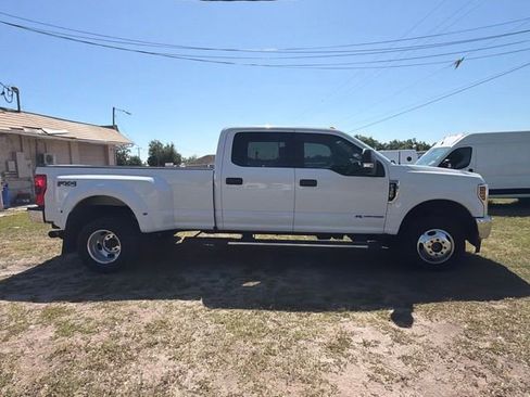 Used 2019 Ford F350 XLT w/ XLT Value Package AWD/4WD image 4