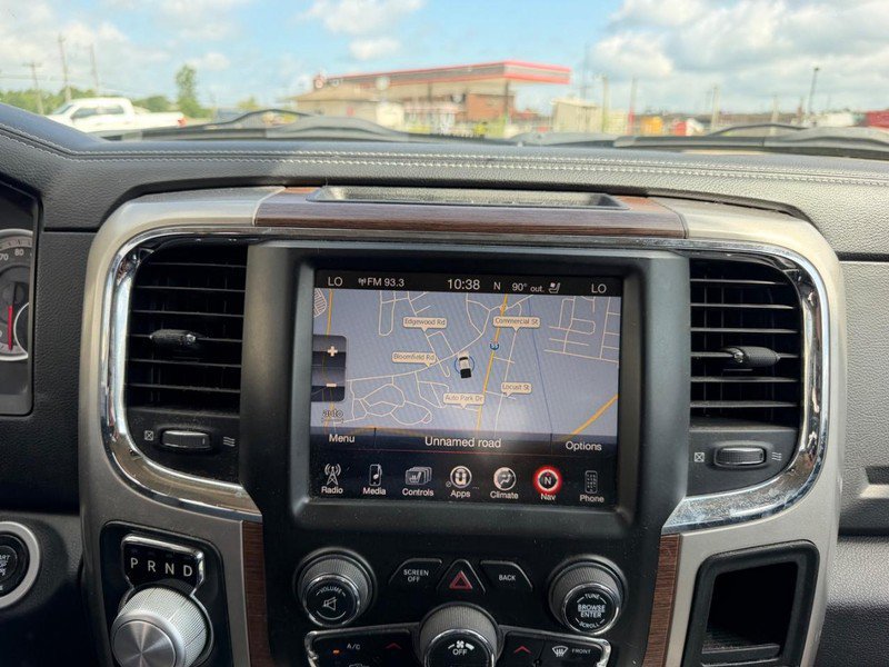 Used 2015 RAM 1500 Laramie w/ Convenience Group AWD/4WD image 12
