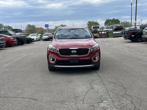 Used 2018 Kia Sorento EX image 2