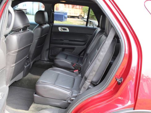 Used 2013 Ford Explorer Sport AWD/4WD image 32
