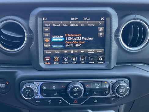 Used 2021 Jeep Gladiator Overland w/ Popular Equipment Package image 27