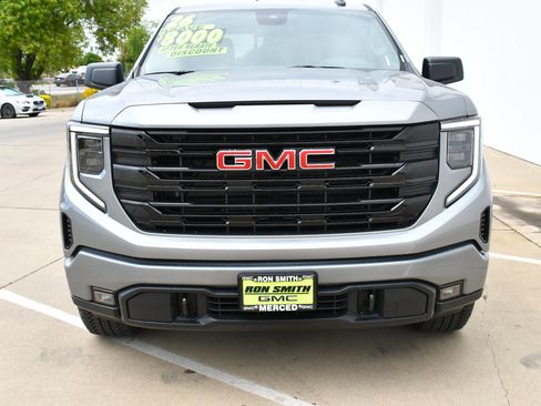 New 2026 GMC Sierra 1500 Elevation AWD/4WD image 3