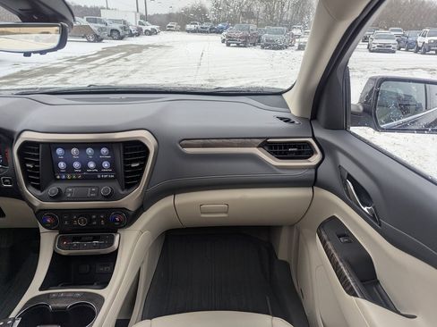 Used 2020 GMC Acadia Denali w/ Denali Ultimate Package image 4