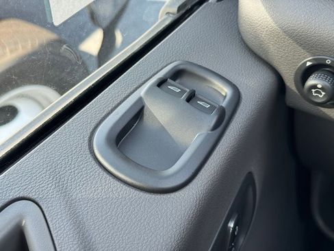 New 2025 Ford Transit 250 Low Roof image 16