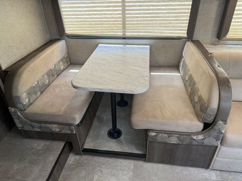 Used 2017 Ford E-450 and Econoline 450 Super Duty w/ Motorhome Prep Package RWD image 43