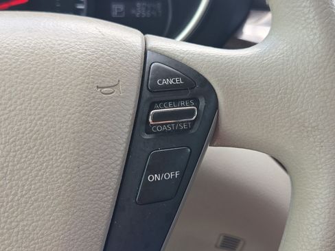 Used 2015 Nissan Quest S FWD image 13