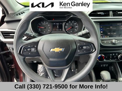 Used 2022 Chevrolet TrailBlazer LT FWD image 33