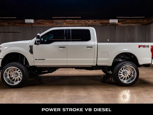 Used 2022 Ford F250 Platinum w/ FX4 Off-Road Package AWD/4WD image 5