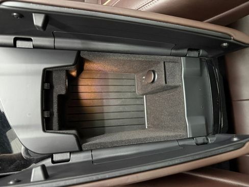 Used 2019 BMW M550i xDrive xDrive w/ Dynamic Handling Package image 28