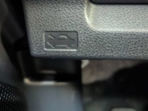 Used 2019 Subaru Forester Limited w/ Popular Package #3 AWD/4WD image 35