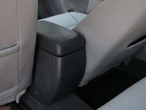 Used 2011 Ford Fusion SE FWD image 20