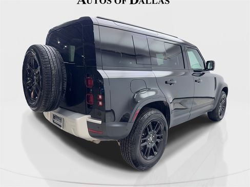 Used 2025 Land Rover Defender 110 S image 6