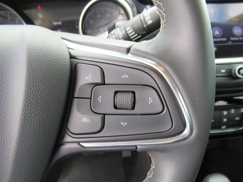 Used 2023 Buick Encore GX Preferred FWD image 22