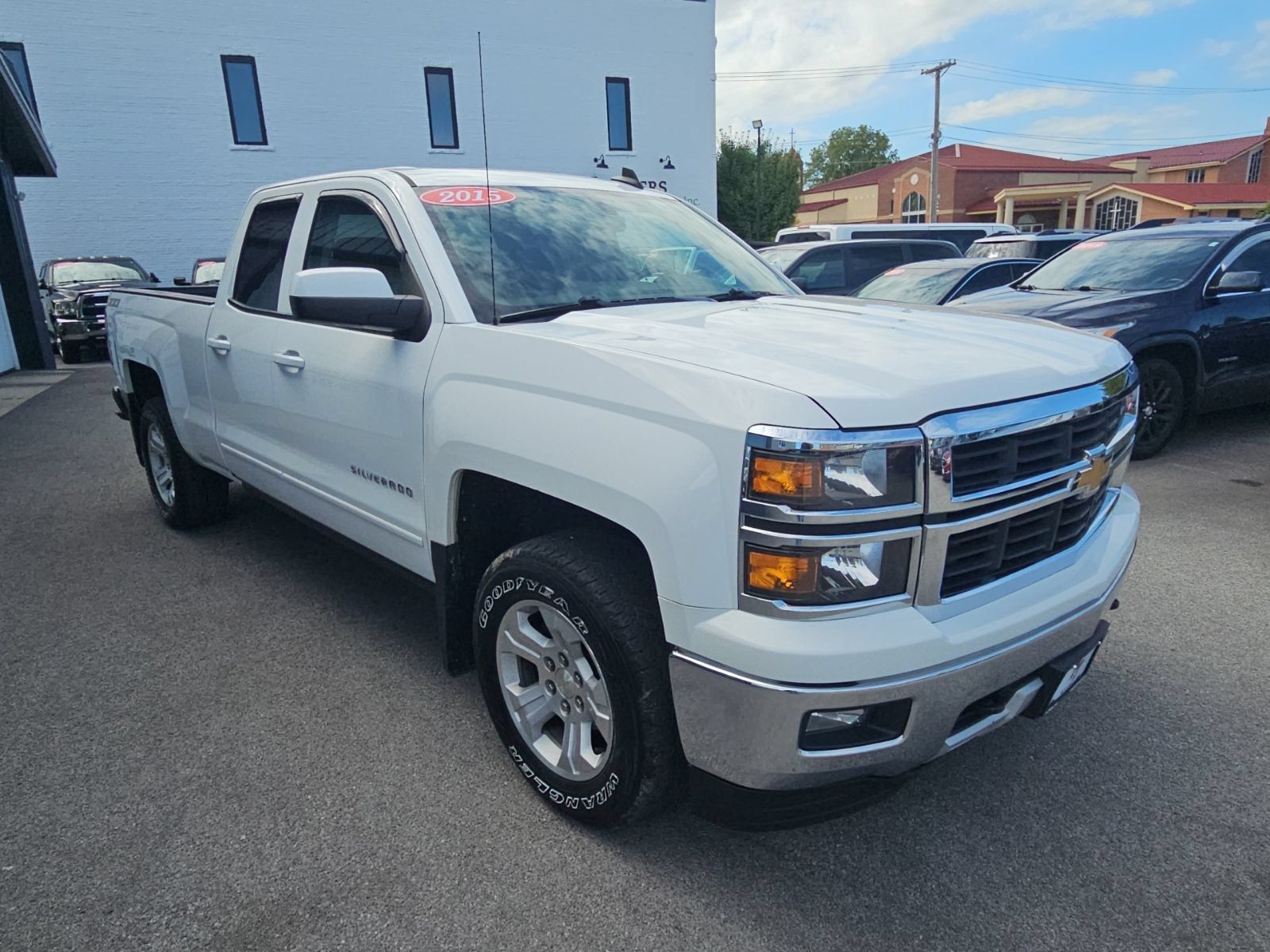 Used 2015 Chevrolet Silverado 1500 LT w/ All Star Edition AWD/4WD image 8