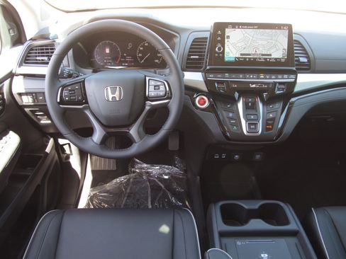 New 2026 Honda Odyssey Touring image 19