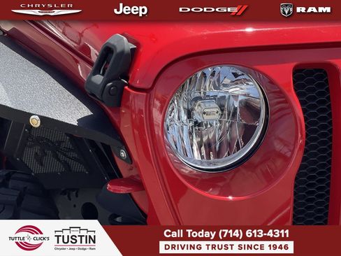 Used 2020 Jeep Wrangler Sport AWD/4WD image 7