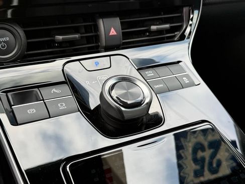 Certified 2025 Toyota bZ4X FWD image 28