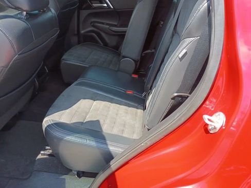 Used 2022 Mitsubishi Outlander SE FWD image 17