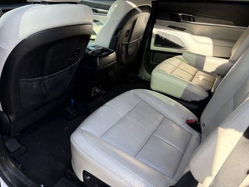 Used 2022 Kia Telluride EX w/ EX Premium Package AWD/4WD image 10