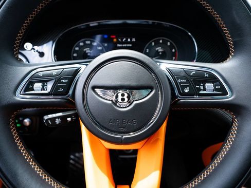 Used 2023 Bentley Bentayga Speed AWD/4WD image 34