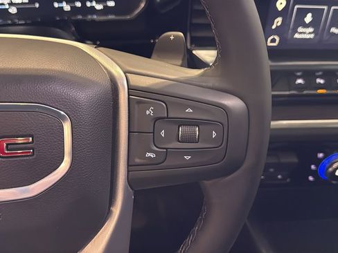 Used 2026 GMC Sierra 1500 SLT w/ SLT Premium Plus Package image 32