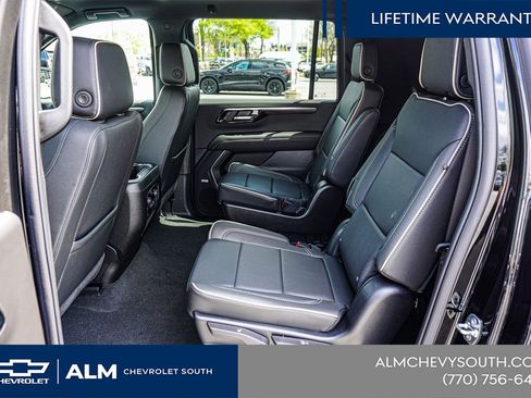 New 2025 Chevrolet Suburban Premier AWD/4WD image 19