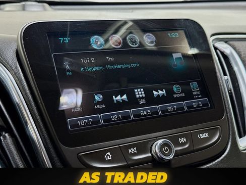 Used 2018 Chevrolet Malibu LT FWD image 16