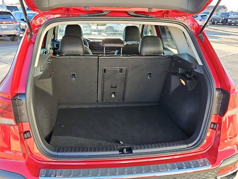 Certified 2023 Volkswagen Taos SEL image 6