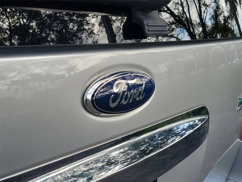 Used 2012 Ford Expedition Limited image 5