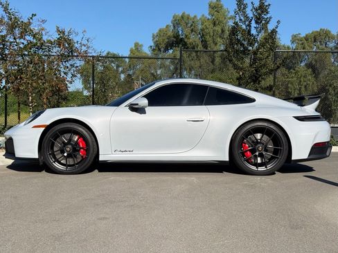 Used 2026 Porsche 911 Carrera GTS image 2
