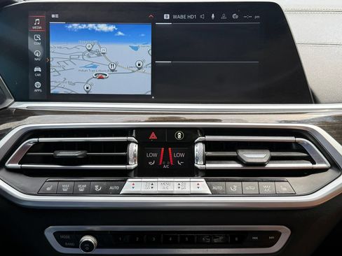 Used 2019 BMW X7 xDrive50i w/ Premium Package AWD/4WD image 30