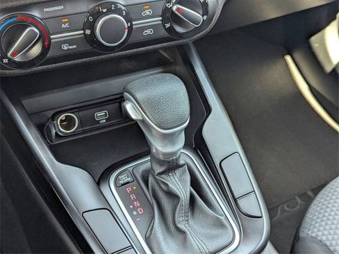 Used 2022 Kia Soul LX w/ Technology Package image 29