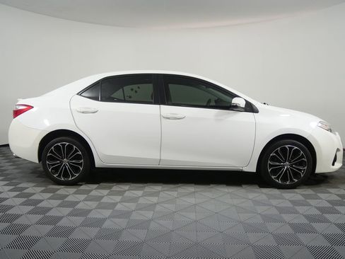 Used 2016 Toyota Corolla S image 2