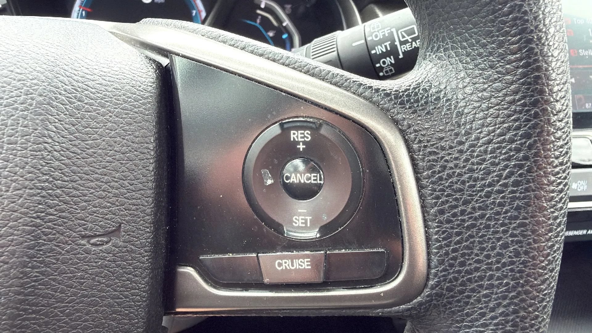 Used 2018 Honda Civic EX image 26