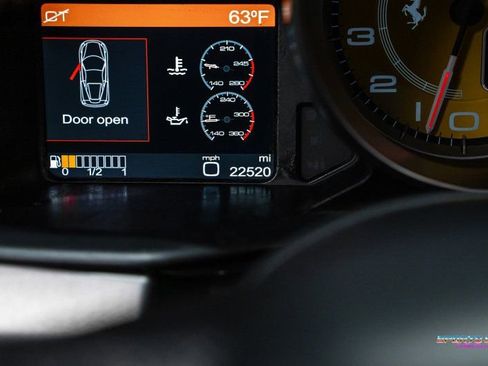 Used 2011 Ferrari 458 Italia Coupe image 24