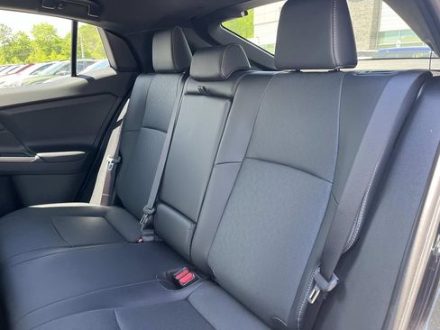 New 2026 Subaru Uncharted AWD image 18