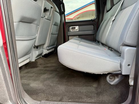 Used 2011 Ford F150 XLT w/ XLT Chrome Pkg image 17