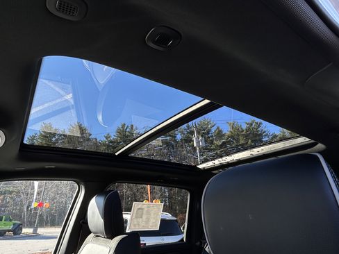 Certified 2025 RAM 1500 Laramie w/ Bed Utility Group image 43