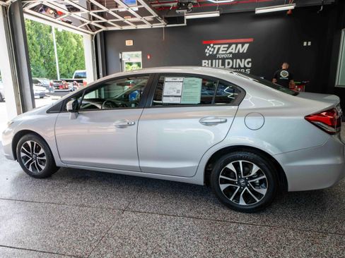 Used 2015 Honda Civic EX image 2