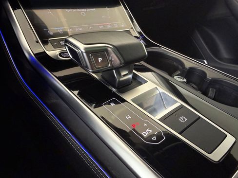 Used 2023 Audi Q8 Premium Plus w/ Premium Plus Package image 17