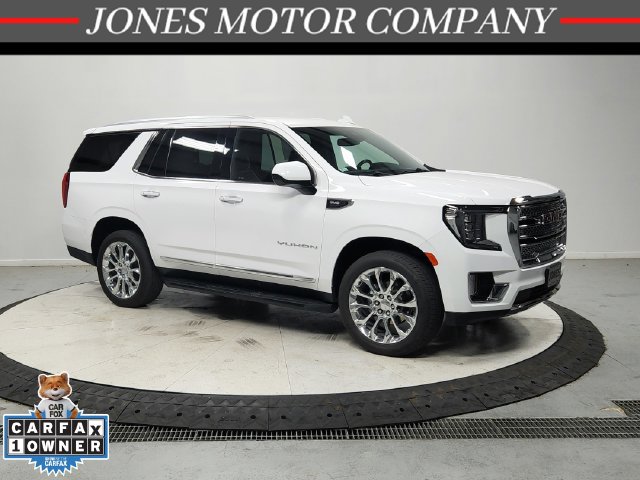 Used 2023 GMC Yukon SLT RWD image 1