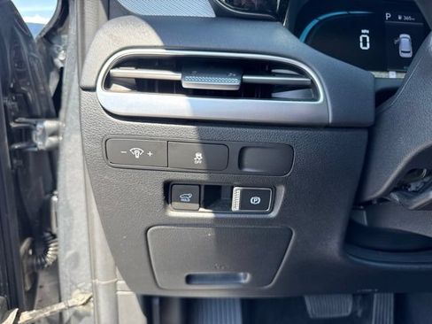Used 2025 Hyundai Palisade SEL FWD image 16