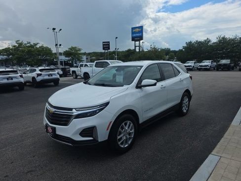 Used 2023 Chevrolet Equinox LT AWD/4WD image 6