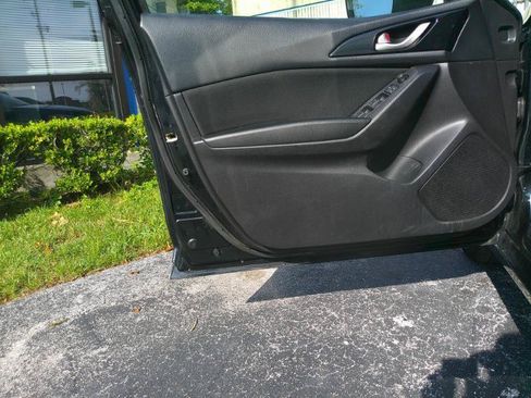 Used 2015 MAZDA MAZDA3 i Sport FWD image 20