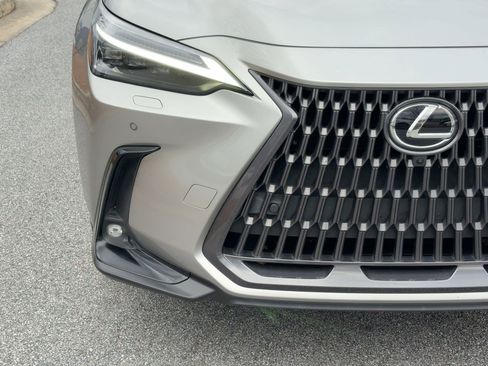Used 2022 Lexus NX 450h+ AWD image 11