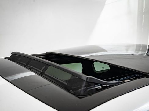 Used 2026 Land Rover Range Rover Evoque Dynamic SE image 14