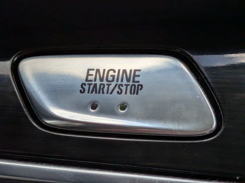 Used 2023 Buick Enclave Essence w/ Experience Buick Package FWD image 31